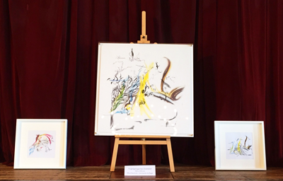 1x1m picture on stage